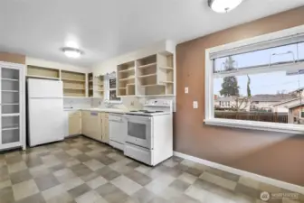 Sunny Kitchen w/pretty vinyl flooring
