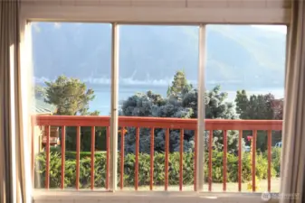 Enjoy clear views of the beautifully maintained front yard, offering a welcoming first impression and added outdoor charm.