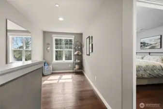 Cheerful thresholds brighten your way through the home.