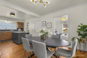 Flow from living and dining in to the kitchen