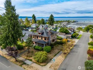 This historic north Everett home features spectacular views and is walkable to Grand Ave Park and new Everett Waterfront.