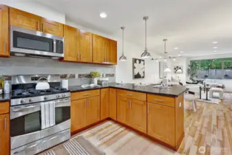 Stainless steel appliances. Gas range cooking!