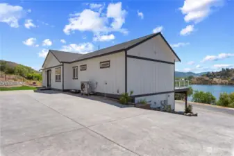 Driveway to front door and level entry.