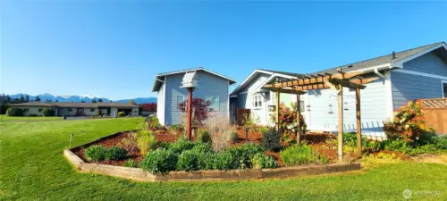 East Nature Garden