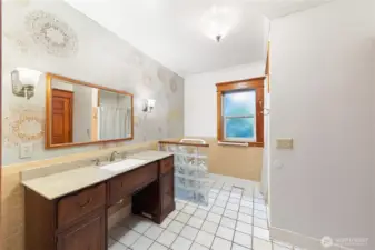 Main Bathroom