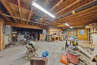 1419 SF Shop