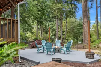Lovely firepit area