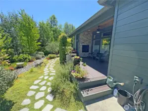 Walking gardens