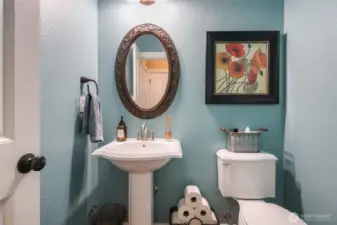 1/2 guest bathroom.