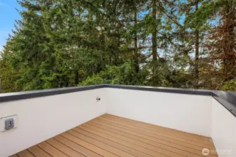 Photo from 10821, featuring similar floor plan and finishes