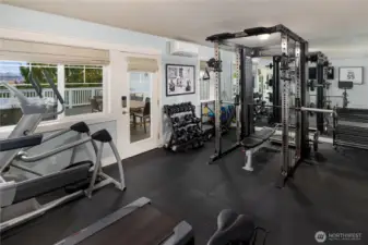 Gym OR 5th Secondary Bedroom With Ensuite Bathroom