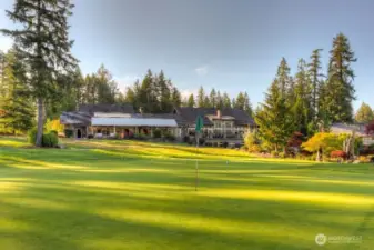 Nearby McCormick Woods Golf Course & Clubhouse