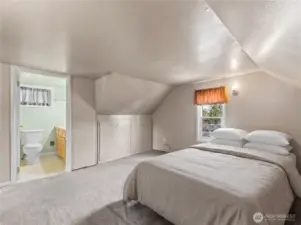 Virtually staged bedding