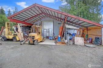 Lots of storage and parking space for cars, trailers, boats, etc. 12Wx14H rolling door.