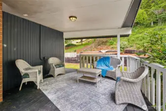 Large deck off Dining room - extended living