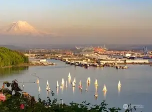 Whether it’s sunrise coffee or sunset wine, the view will never disappoint