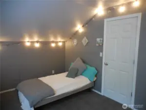 #2 Bedroom UpStairs