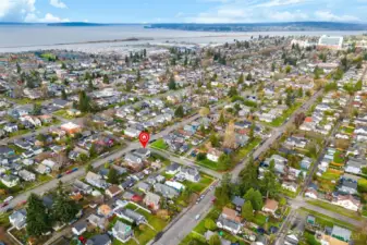 Easy access to transit and commuter routes