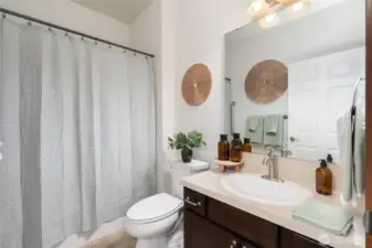 Clean bathroom with modern vanity