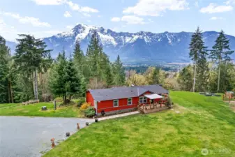 REACH OUT AND TOUCH THE MOUNTAINS!