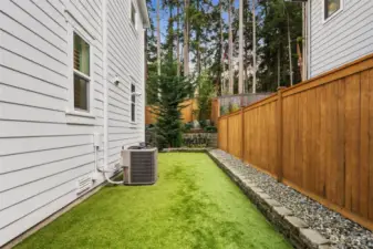 Large side yard with Astro Turf