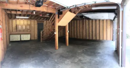 290  2 bay Garage