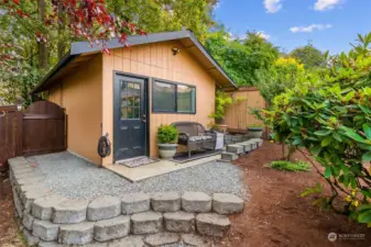 Double sided outbuilding.