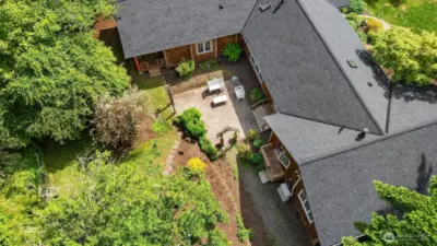Skyshot 3 showing backyard