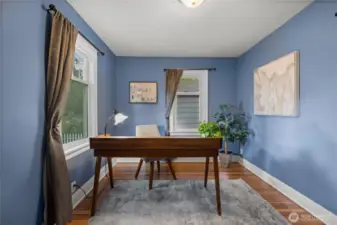 1st bedroom or perfect office space.