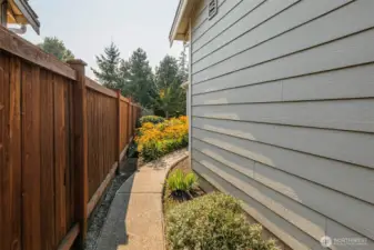 Side walk way to the back yard