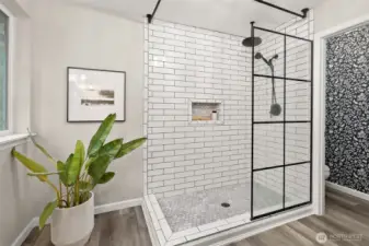 Look at that shower!!