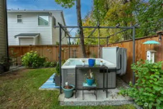 Another view of the hot tub.