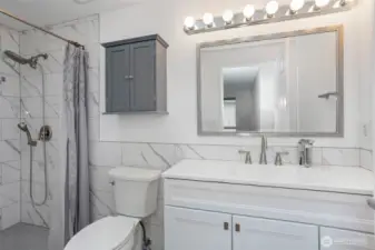 En suite in primary bedroom