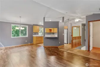 Living Rm
