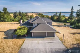 Bayview custom home in a rural setting, conveniently located between Burlington/Mount Vernon and Anacortes.