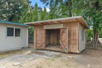 8'X16' shed.