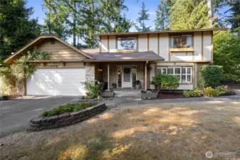 Welcome to 4415 68th St Ct in the lovely Gig Harbor community of Cedarcest.