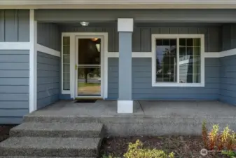 Covered entryway/porch