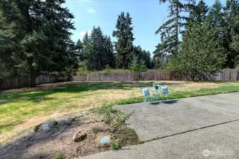 Entertainment sized patio