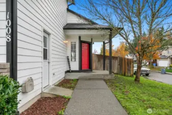 Side entrance to the office/studio.