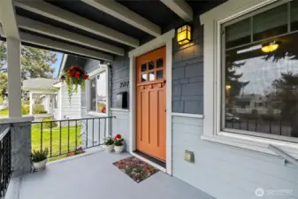 Front Exterior: Porch