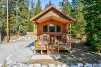 Escape to your dream mountain retreat!