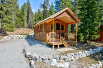 Escape to your dream mountain retreat!