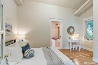 Bedroom 2 (Level 2)  4 North Salmon Beach