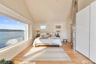 Primary Bedroom (Level 2)  4 North Salmon Beach