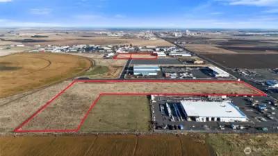 There are 3 properties available in the area.