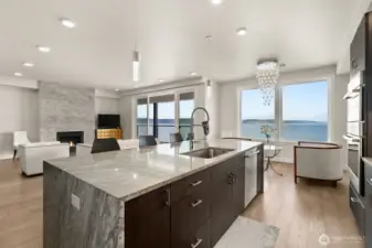 Who wouldn't want to create delicious meals and entertain in this magnificent kitchen?