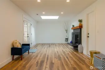 Greatroom with fireplace