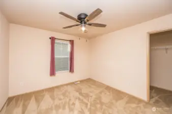 2nd bedroom with walk-in closet