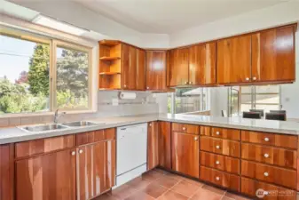 Plenty of prep space and cabinetry